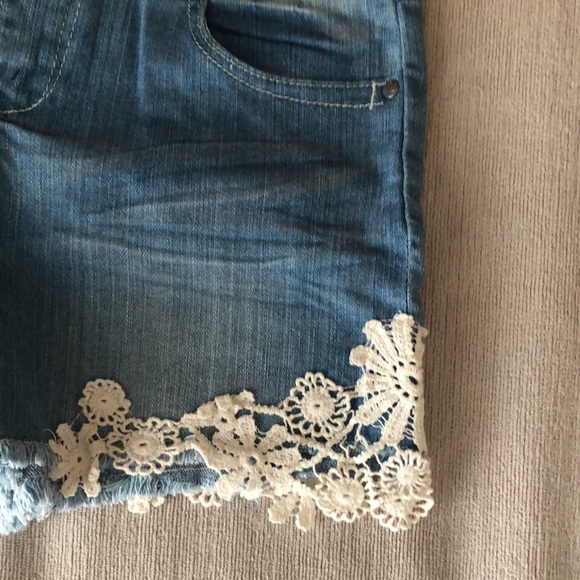 Jean shorts - Picture 4 of 4